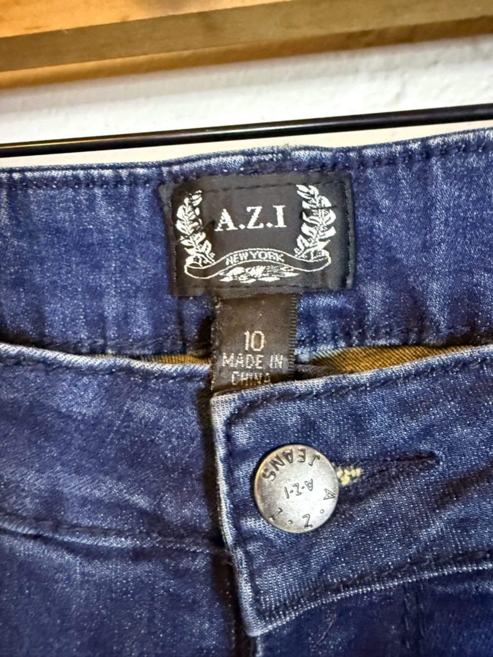 AZI Women’s Embellished Jeans Size 10 - Picture 7 of 7